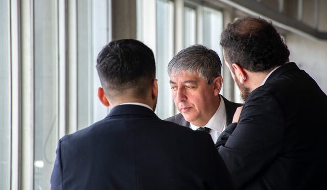 Abogado de Monsalve guarda silencio ante Fiscalía como imputado en arista del caso de violación