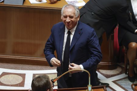 Crisis en Francia: gobierno de Bayrou deberá dimitir tras perder la moción de confianza