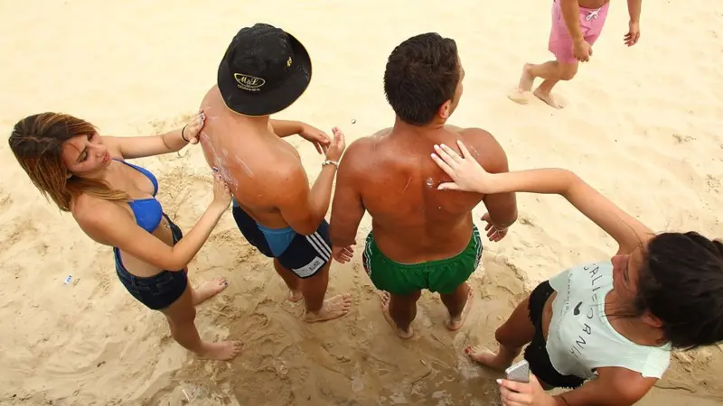 El escándalo de los protectores solares en Australia, país con las tasas de cáncer de piel más altas