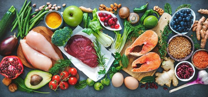 5 alimentos que ayudan a mantener el corazón sano y prevenir enfermedades cardiovasculares