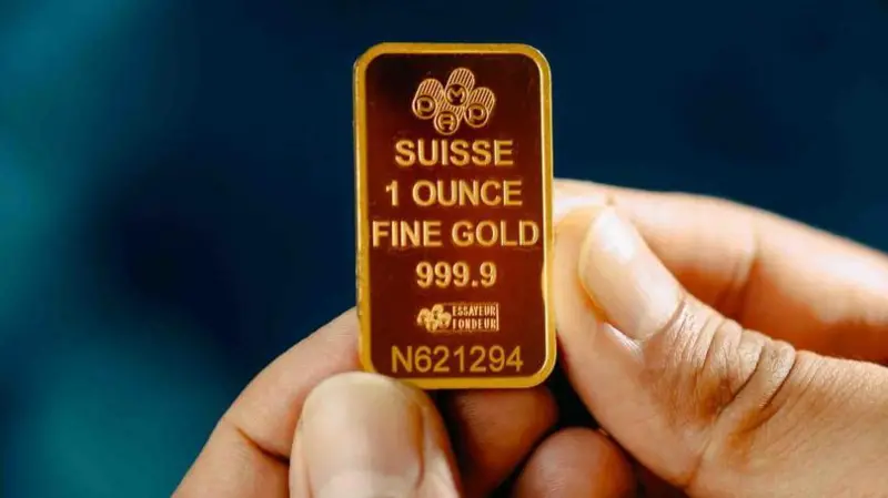 Qué dice sobre la economía mundial que el precio del oro haya marcado un nuevo récord histórico
