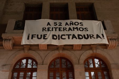 A 52 años del Golpe: Juventudes oficialistas firman declaración en defensa de la democracia