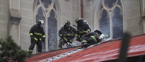 Incendio afectó a iglesia Las Carmelitas en Viña del Mar