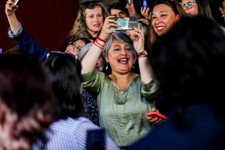 Jara niega "descomunización" tras negar democracia en Cuba: "Siempre he sido igual"
