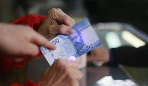 Cómo detectar billetes falsos durante Fiestas Patrias: recomendaciones para evitar estafas
