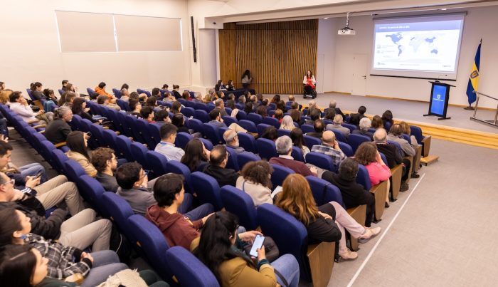 Programa [genIA] promueve un uso inclusivo y responsable de la inteligencia artificial