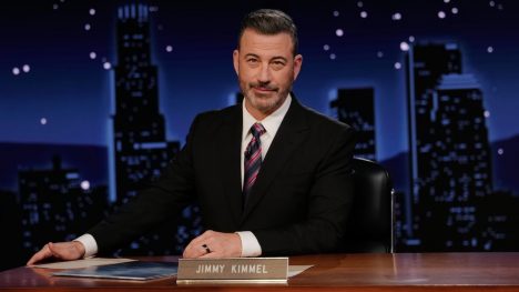 "Basura demócrata": Trump arremete contra regreso al aire de Kimmel