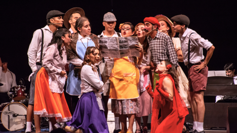 “La Pérgola de las Flores”: llega clásico musical chileno llega con 25 intérpretes y música en vivo