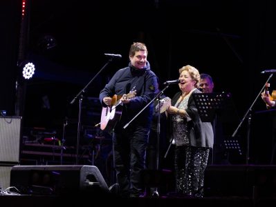 Álvaro Henríquez, músico: "Hacer canciones, tocar en vivo, es mi esencia y para eso vine al mundo"