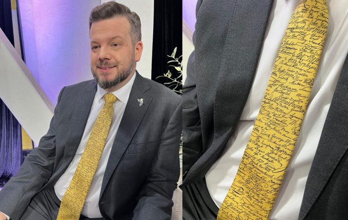 La polémica corbata que Kaiser usó en el debate presidencial