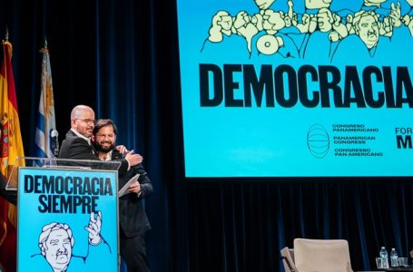 El reencuentro entre el Presidente Boric y Giorgio Jackson durante homenaje a “Pepe” Mujica en EEUU