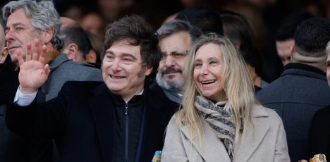 A pedido del gobierno argentino justicia frena difusión de audios de Karina Milei