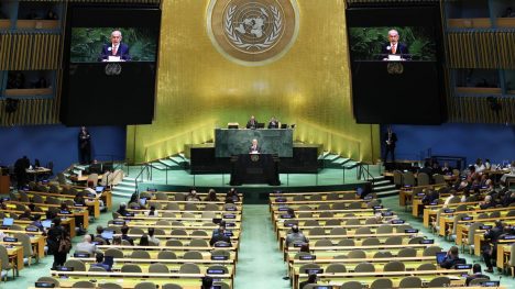 Ante un salón vacío de la ONU, Netanyahu dice que un Estado Palestino sería "suicidio nacional"