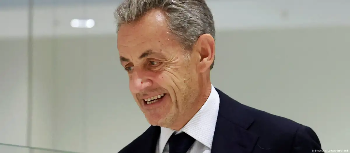 Condenan a expresidente francés Nicolas Sarkozy a cinco años de prisión