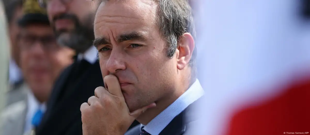 Macron nombra a Sébastien Lecornu como nuevo primer ministro