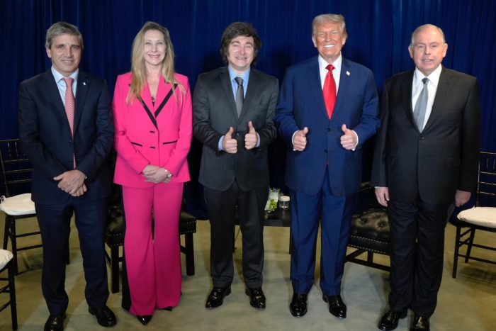 El Tesoro de EE. UU. anuncia financiamiento para Argentina por US$ 20 mil millones