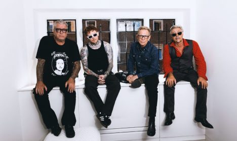 Sex Pistols suspende presentación en Chile