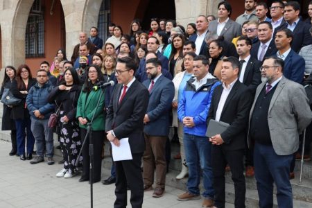 Gobernador de Coquimbo asesta golpe político a ministro Grau