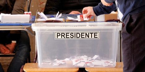 Encuesta Signos: Jara lidera con un 28,3%, pero sigue sin superar a Kast y Matthei en segunda vuelta
