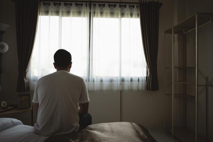 Crisis de salud mental en Chile: 13,7% de los adultos presenta depresión, según experta