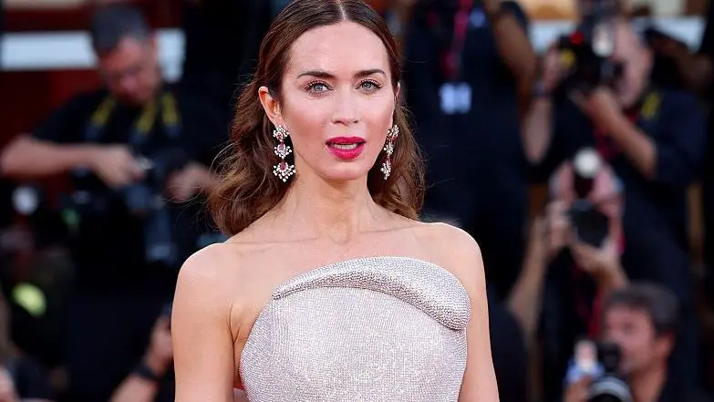 “Da mucho miedo”: Emily Blunt y otras estrellas de Hollywood rechazan actriz creada con IA