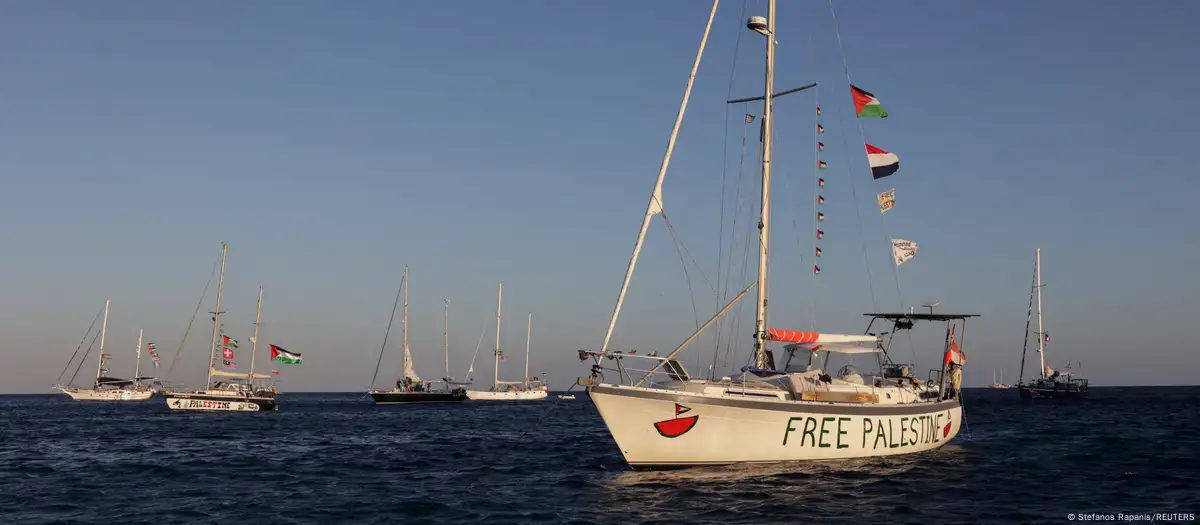 Gaza: Israel deporta a Turquía a 137 activistas de flotilla Global Sumud