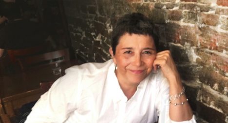 "Tu memoria en mis ojos" de Rossana Dresdner: un tapiz tejido de la memoria