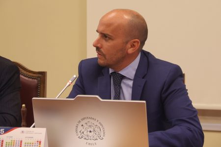 Diputado Longton: “No aprobaremos ni un peso si insisten en blindar privilegios para el Presidente"