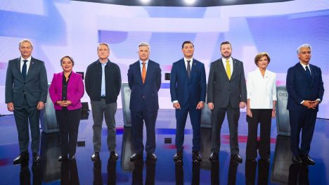 El voto incierto: expertos advierten que las encuestas subestiman a los indecisos
