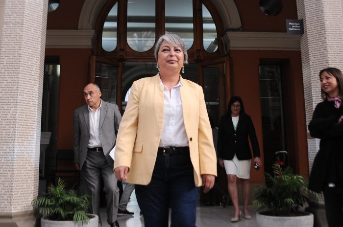Jara pide la cabeza de Pardow: “En mi gobierno, ministros van a tener que asumir responsabilidades”