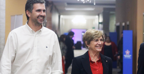 "Gobierno de atorrantes": comando de Matthei pasa a la ofensiva en recta final de la campaña