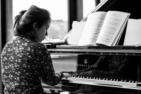 VIII Ciclo de Piano del Teatro Universidad de Chile cierra con la maestra Carla Sandoval