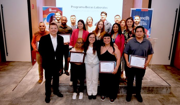 Promueven formación de técnicos eléctricos a través de programa de becas laborales