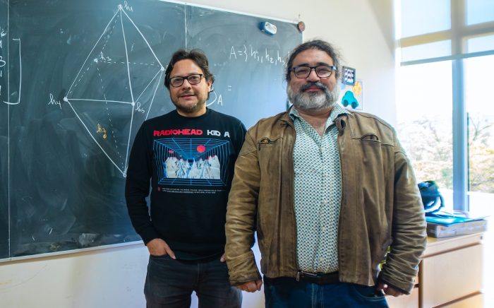 Investigadores chilenos resolvieron problema matemático abierto por más de 7 décadas