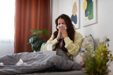 De la alergia al resfrío: cómo prevenir que una molestia primaveral se convierta en infección