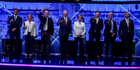 Debate presidencial: Matthei se desmarca de Kast y Kaiser en polémica sobre niños migrantes