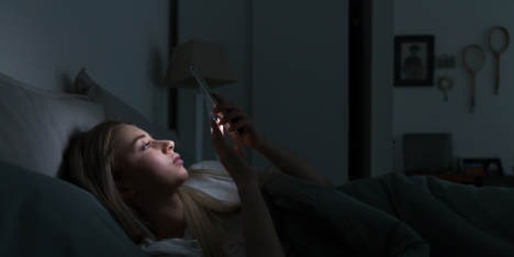 Pantallas y atención: el cerebro humano pierde casi dos minutos de concentración en 20 años