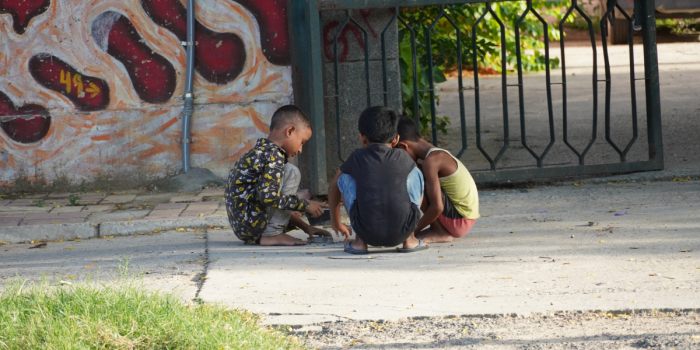 Casi un tercio de los niños en Chile crece en pobreza, precariedad y violencia según World Vision