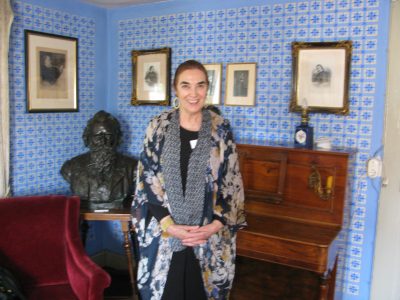 Elizabeth Subercaseaux y su nueva novela sobre Wagner, un racista que era "al mismo tiempo un genio"