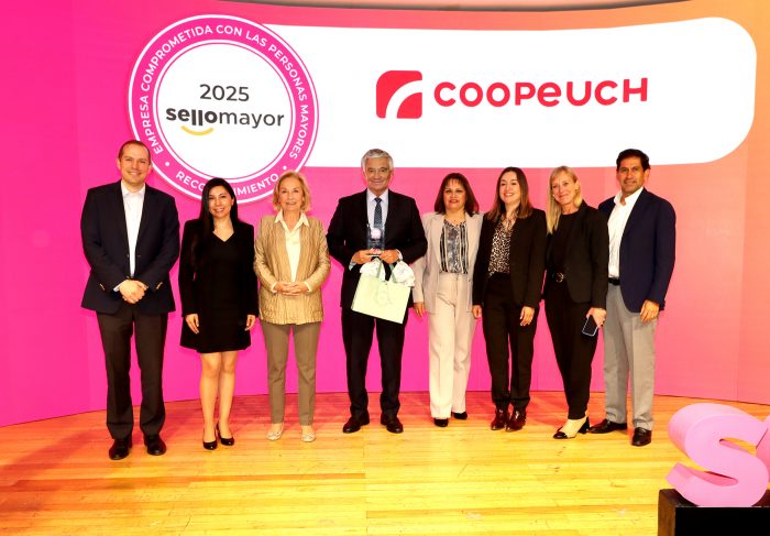 Coopeuch obtiene Premio Sello Mayor por su compromiso con las personas mayores