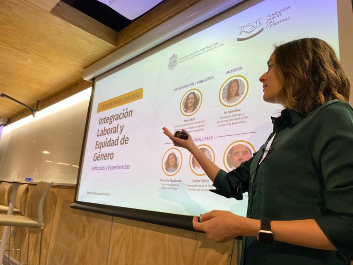 Investigadora chilena es premiada en EE. UU. por estudio sobre discriminación y diversidad laboral