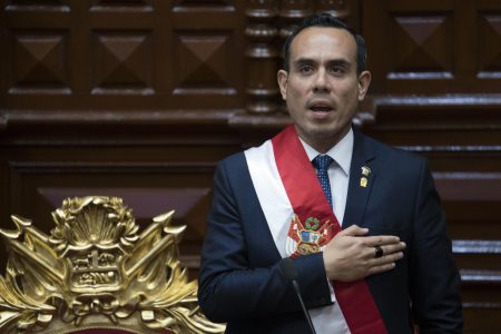José Jerí, el controversial político que asume presidencia de Perú tras destitución de Boluarte