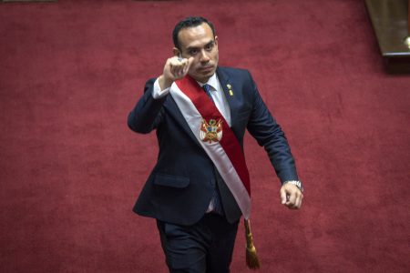 Congreso destituye a Dina Boluarte y asume José Jerí como nuevo presidente de Perú