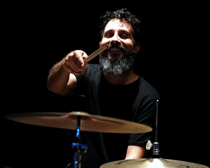 Clase magistral gratuita de músicos de Silvio Rodríguez a jóvenes de La Pintana