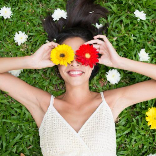 Primavera y fertilidad: por qué aumenta el deseo sexual y cómo protegerte de forma segura