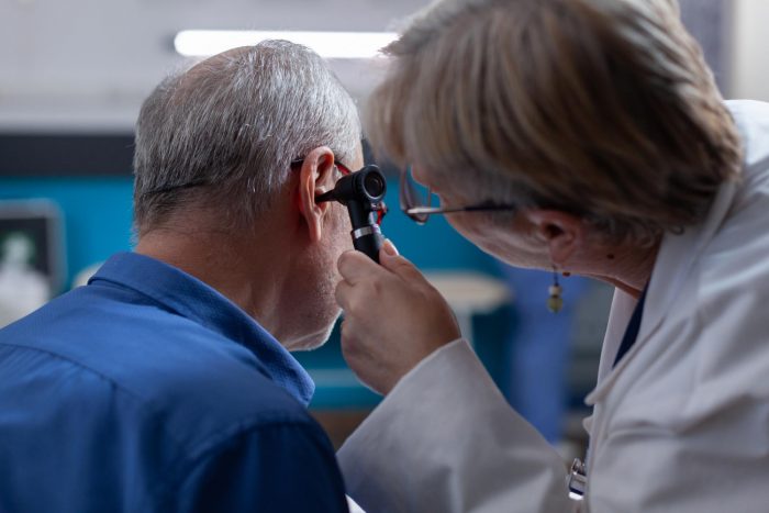 Hipoacusia súbita: la importancia de cuidar la audición y derribar el estigma de las discapacidades