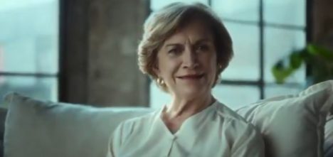 Matthei adelanta su franja: con el himno nacional y con llamado a la unidad de "personas distintas"
