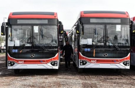 Oasis chileno se convierte en la segunda ciudad del país con más buses eléctricos
