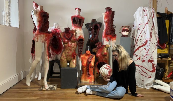 Artista Natalia Gajardo inaugura muestra “Eternity” en La Reina
