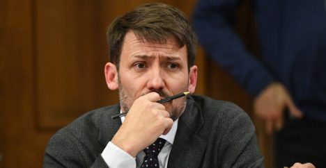 Escándalo por cuentas de luz: oposición ingresa acusación constitucional contra exministro Pardow